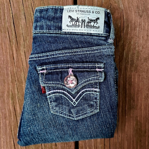 Levi's Baby Girls Flare Jeans Bottoms Blue W/Pink Buttons Sz 12 Months NWT - Picture 3 of 12